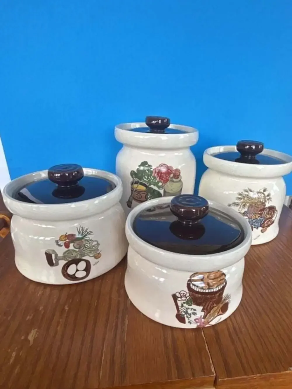 Set of 4 Vintage Wendy Wheeler Illustrated Ceramic Food Canisters Jars